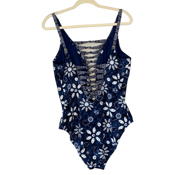Bleu/Rod Beattie navy and white floral batik one piece swimsuit. Size 16W - Picture 2 of 12
